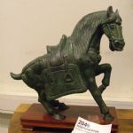 391 2049 Hästskulptur